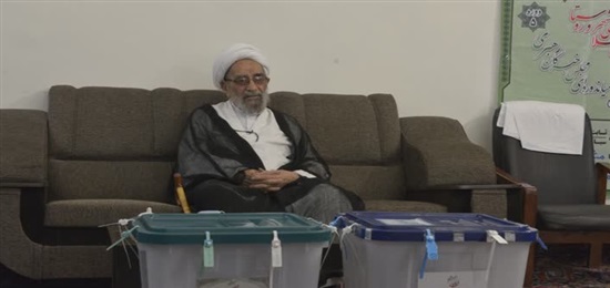 منتخب مردم، دلسوز، مدیر و جهادی باشد