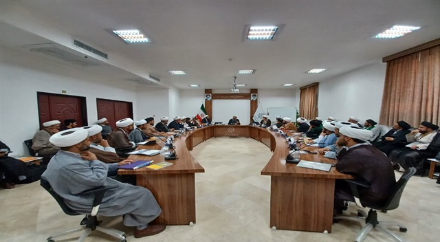 برای پاسخ به شبهات هم لازم است اصول را خوب بخوانیم.