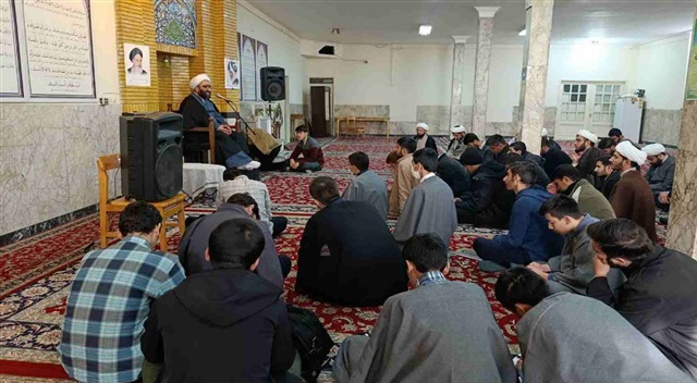 خدمت بی‌منت به مردم درسی از سیره حضرت زهرا(سلام‌الله‌علیها) است