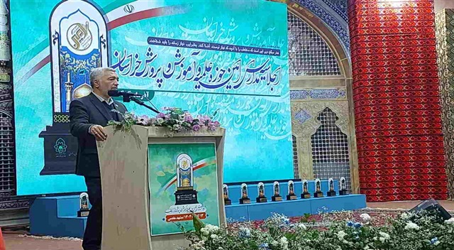 طلاب؛ بازوان علمی و تربیتی مدارس در مسیر تربیت دانش‌آموزان هستند