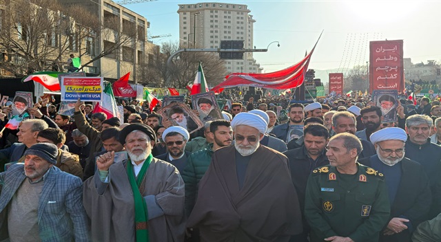 کلیپ | مراسم راهپیمایی و تشییع پیکر شهدای مظلوم مشهد