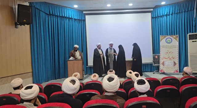 برگزاری مراسم تکریم از ۹۳ نفر از مبلغین و مبلّغات فعال فاطمیه در کاشمر