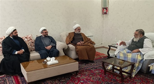 اخلاص، توجه به رضایت خدا و اهل بیت(علیهم‌السلام)، علم آموزی و معنویت، از جمله شاخصه‌های حیات طلبگی است