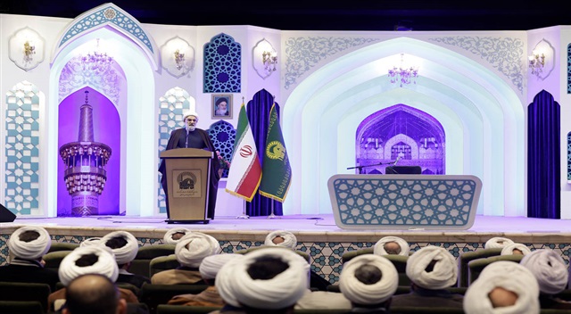  گزارش تصویری | همایش ملی منشور روحانیت در حرم مطهر رضوی برگزار شد