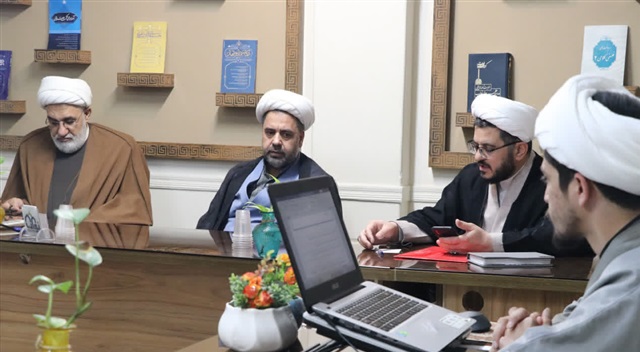 تشکیل نخستین جلسه هیئت‌مدیره انجمن علمی زبان و ادبیات عربی حوزه علمیه خراسان