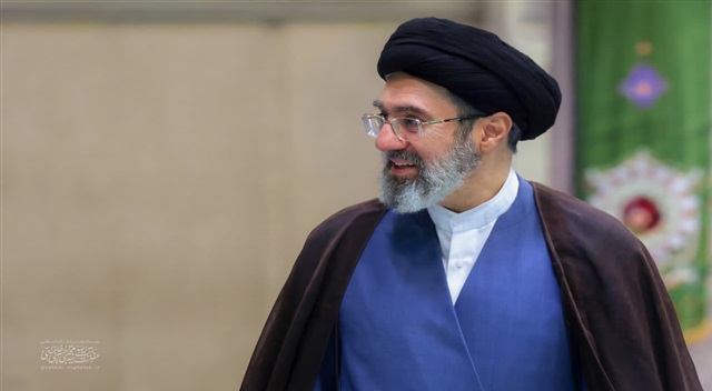 معلمان و کارگران مؤثرترین حلقه در نبرد فرهنگی و اقتصادی خواهند بود