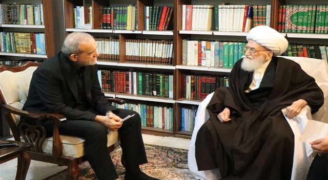 دولت با حفظ وحدت، تقویت اقتدار و رسیدگی به معیشت مردم مسیر خدمت را ادامه دهد