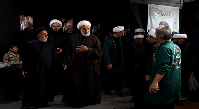 گزارش تصویری | بازدید مدیر حوزه علمیه خراسان از محل اسکان زائران و بدرقه‌کنندگان قائد شهید امت در مدرسه علمیه آیت‌الله موسوی‌نژاد