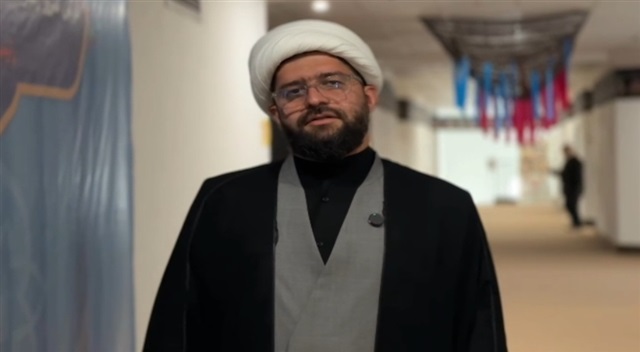 حضور طلاب با لباس مقدس روحانیت در اربعین، مؤثرترین جلوه تبلیغ چهره‌به‌چهره است