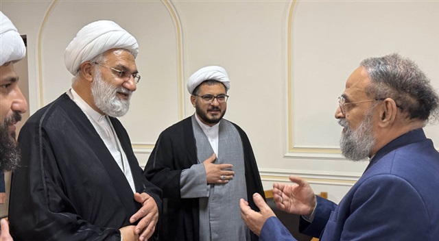  گزارش تصویری | دیدار مدیر حوزه علمیه خراسان با اساتید مدرسه تابستانه دارالعلم