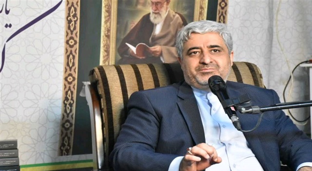 کتاب همچنان پیشران جامعه علمی است/ کتب بین‌المللی ظرفیت شناخت عمیق کشورهای مختلف را فراهم می‌کند