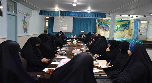  گزارش تصویری| برگزاری پیش‌نشست همایش ملی «رسالت زن مسلمان در دنیای معاصر»