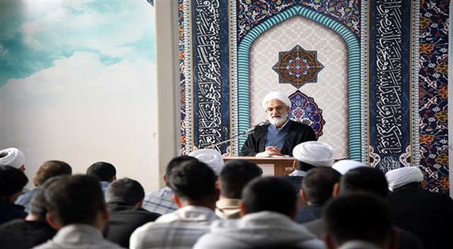 حوزه علمیه، میدان‌دار اصلی جنگ شناختی است